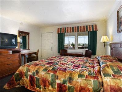 Americas Best Value Inn Hanford Quarto foto